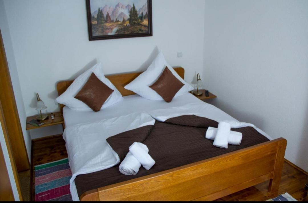 Ferienwohnung Kuca Za Odmor Poppke Fericanci Exterior foto