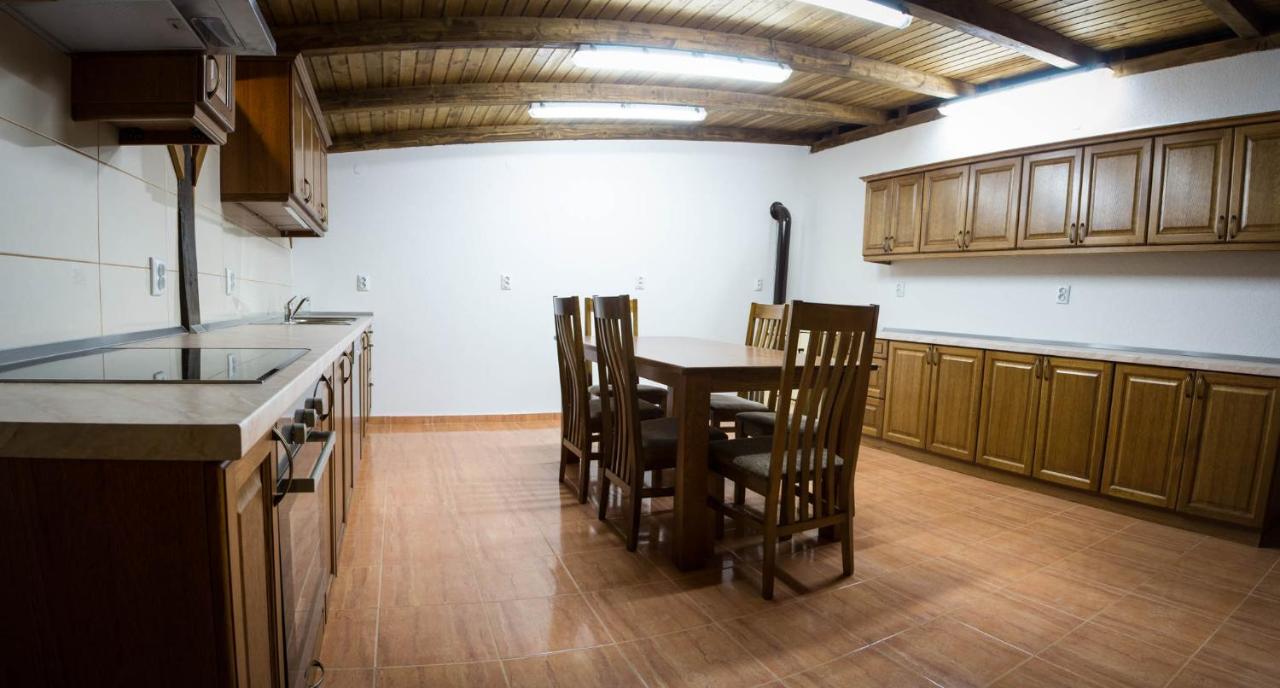 Ferienwohnung Kuca Za Odmor Poppke Fericanci Exterior foto